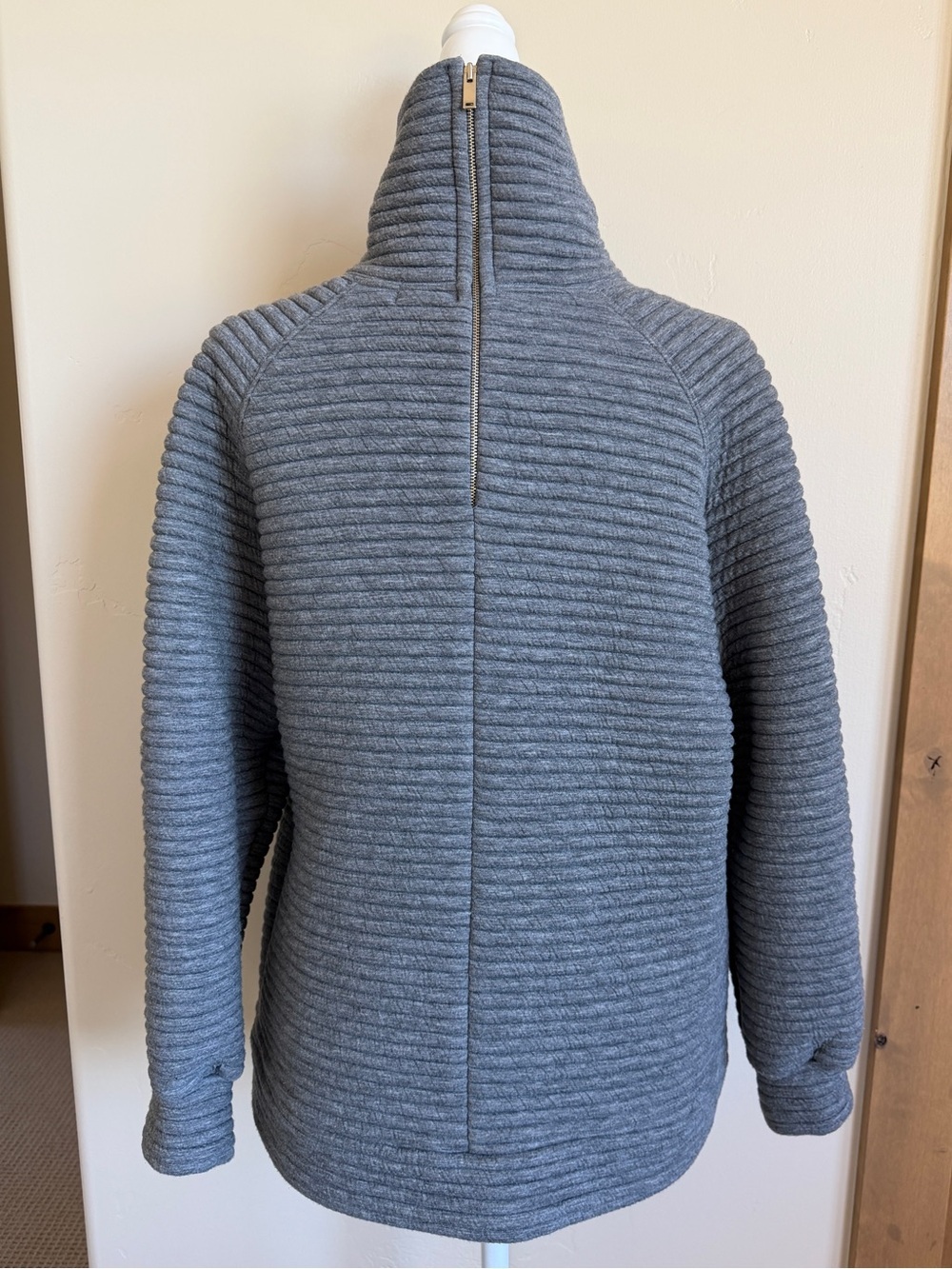 EMIN & PAUL Grey Quilted Rib Funnel Neck Pullover Sweater | Size S/M - Picture 2 of 4